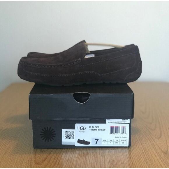 UGG Alder Dark Brown Suede Moccasin Slipper Shearling size 7 brand new - Picture 3 of 5